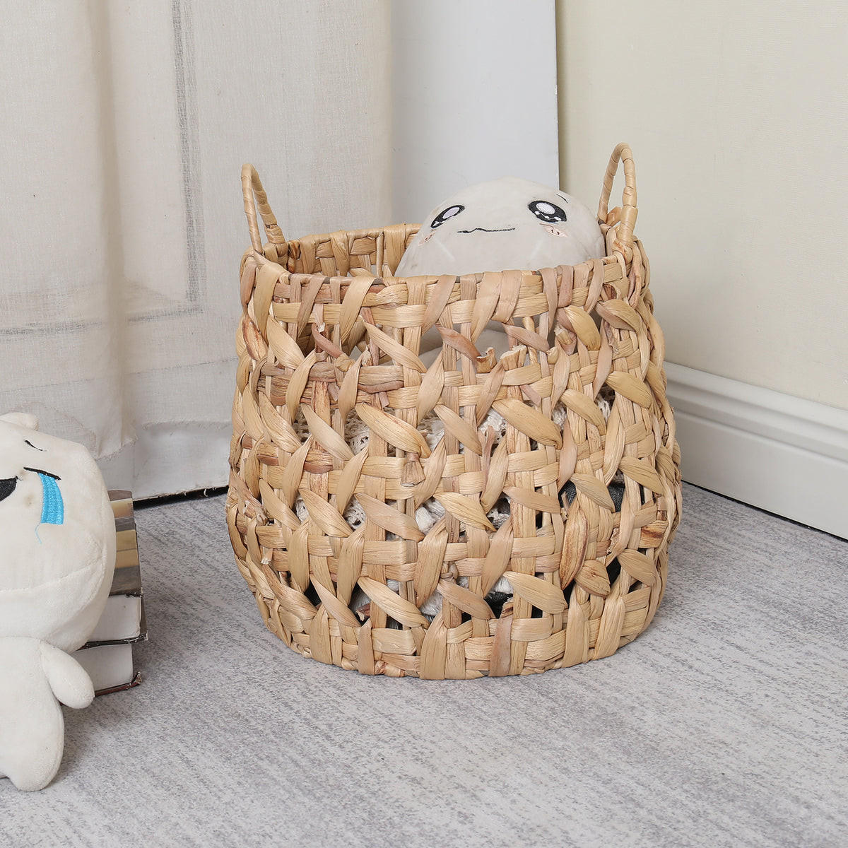 Handwoven decorative basket Acalora