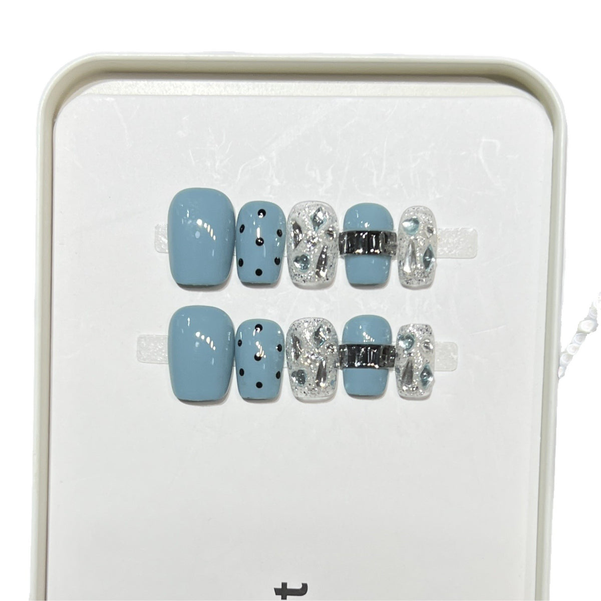 Decorative Press-On Nail Set with Glittery Accents Acalora