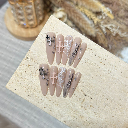 Luxury Gothic Press-On Nail Art Set Acalora