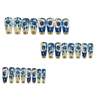 Artificial nails with floral and glamorous 3D applications Acalora