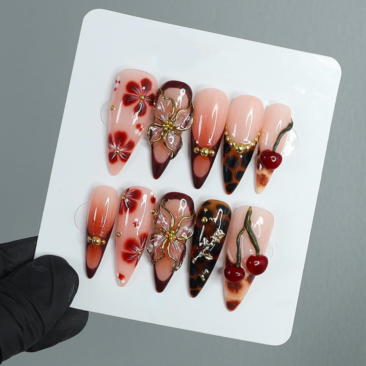 Premium Decorative Press-On Nails Acalora
