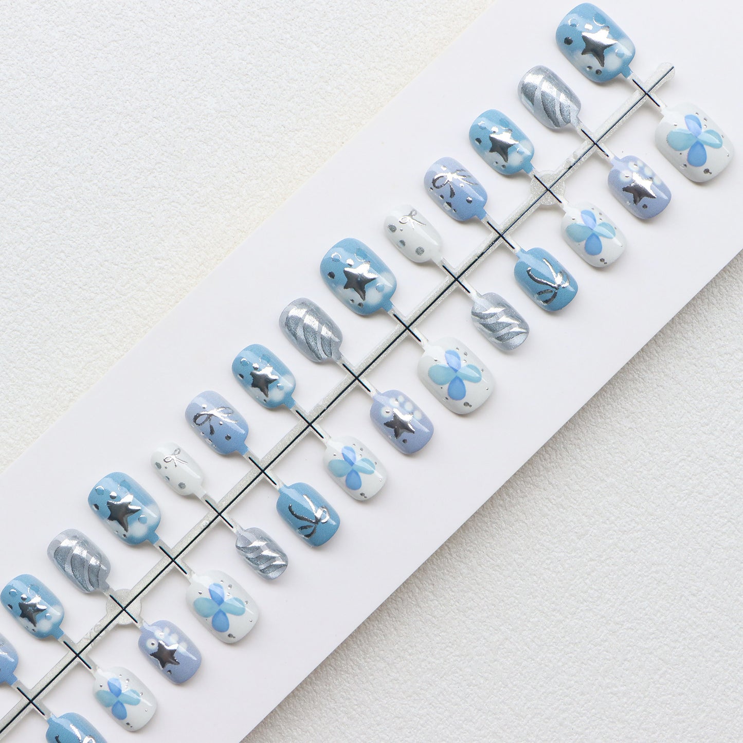Artistic Star and Bow Press-On Nail Set Acalora