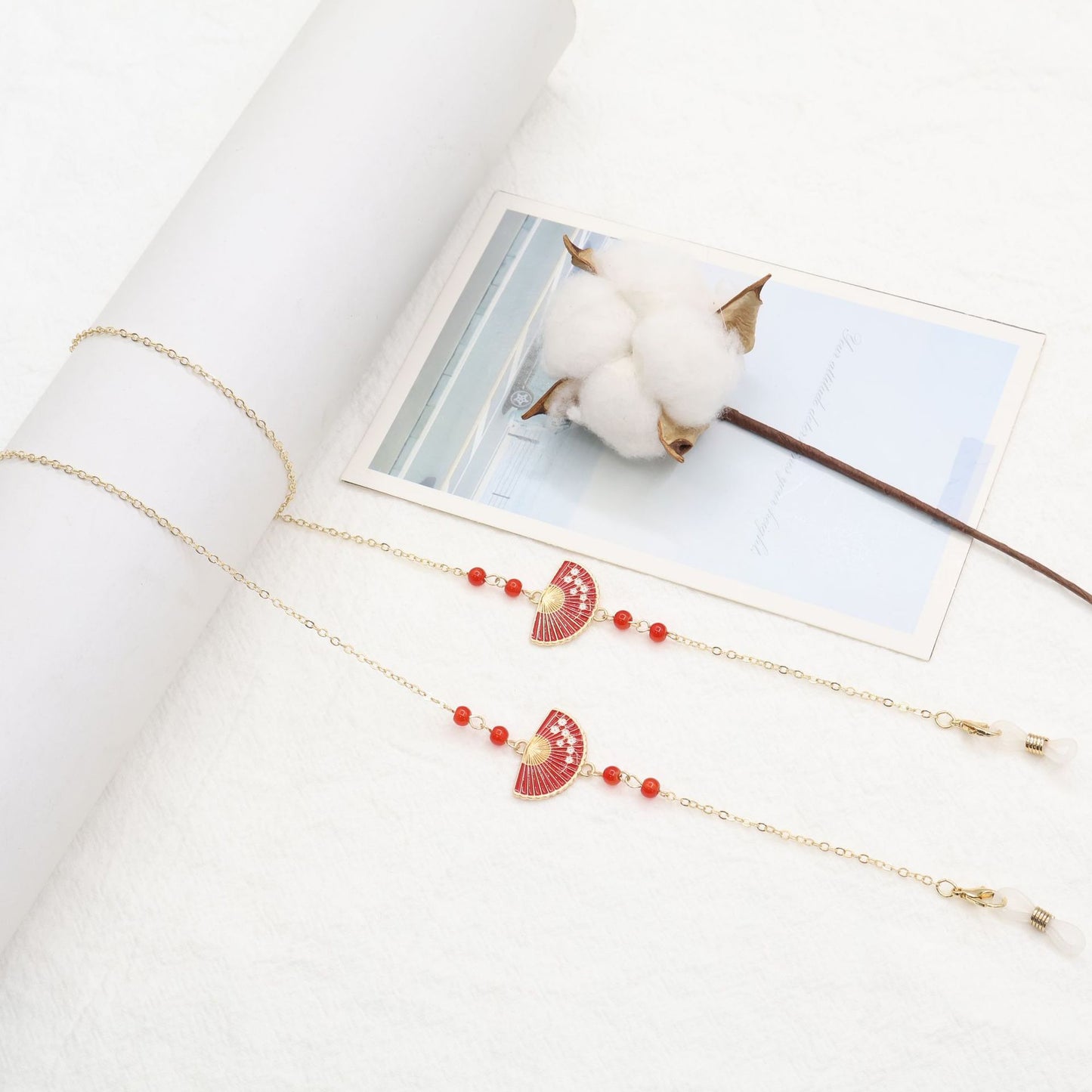 Stylish Eyewear Chain Acalora