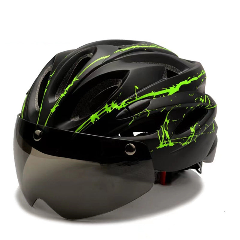 Bicycle helmet with integrated sun visor and optimal ventilation Karnz