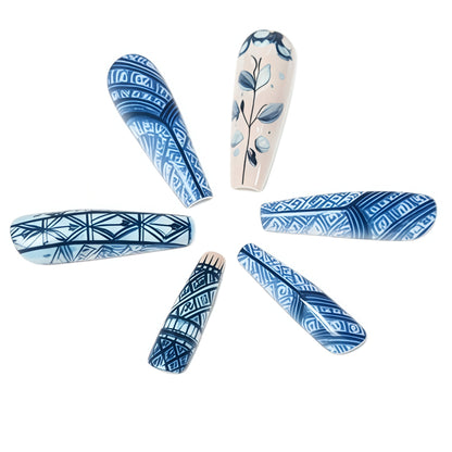Nail art with floral and geometric design Acalora