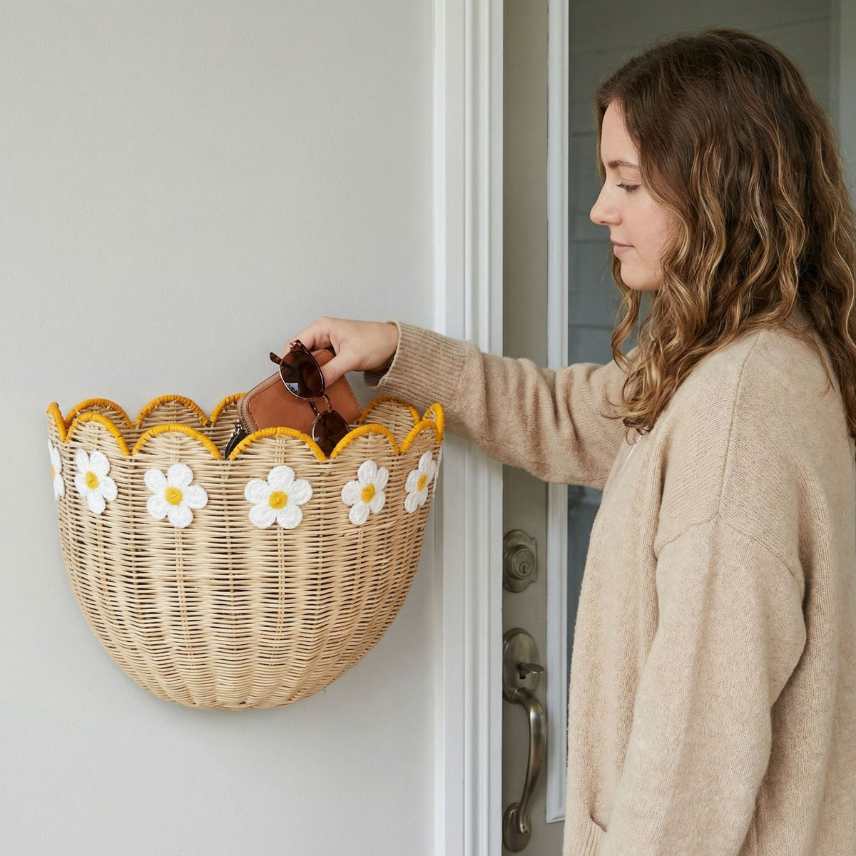 Elegant Decoration Basket in Blossom Style Acalora