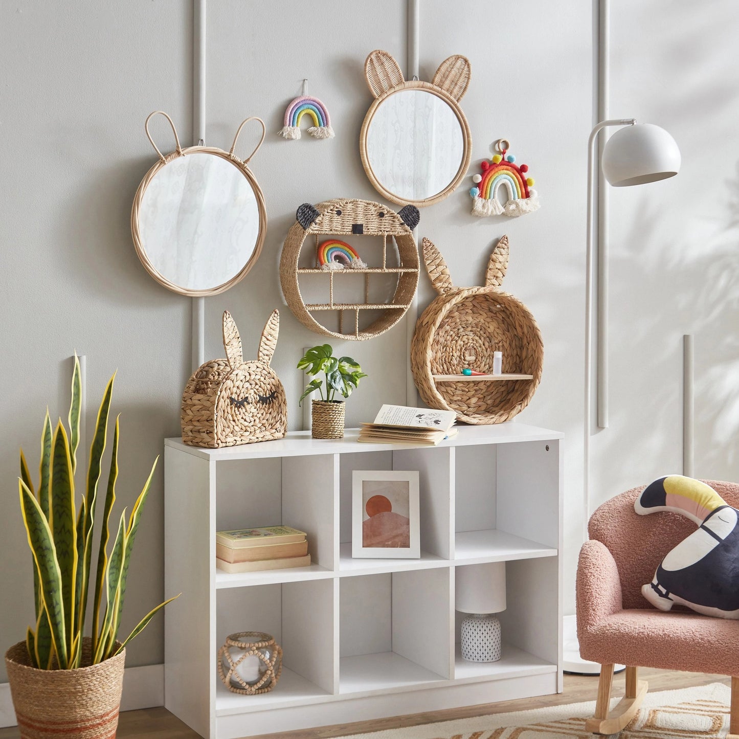 Decorative Wall Basket in Wave Pattern Acalora
