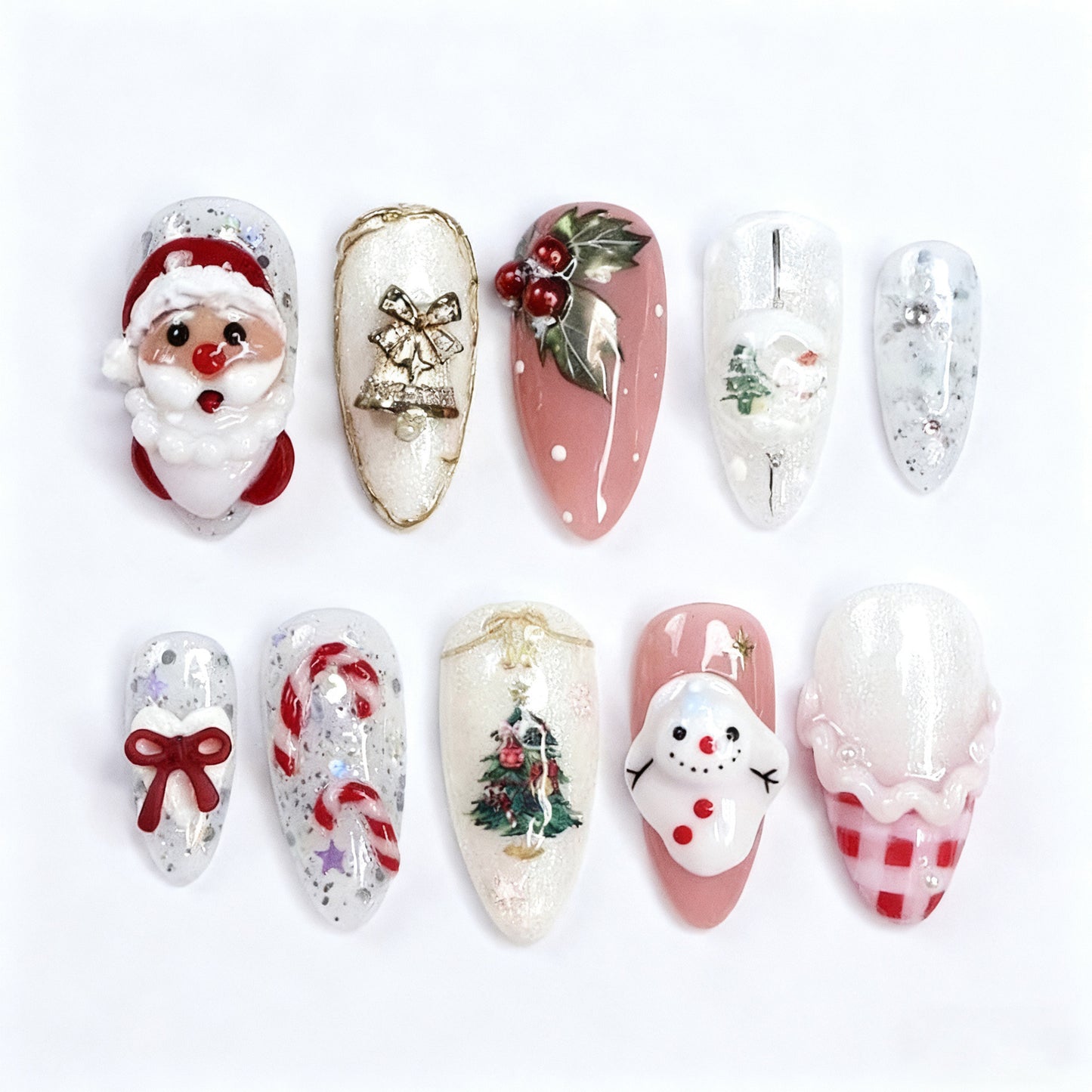 Acrylic nail set with glamorous golden accents Acalora