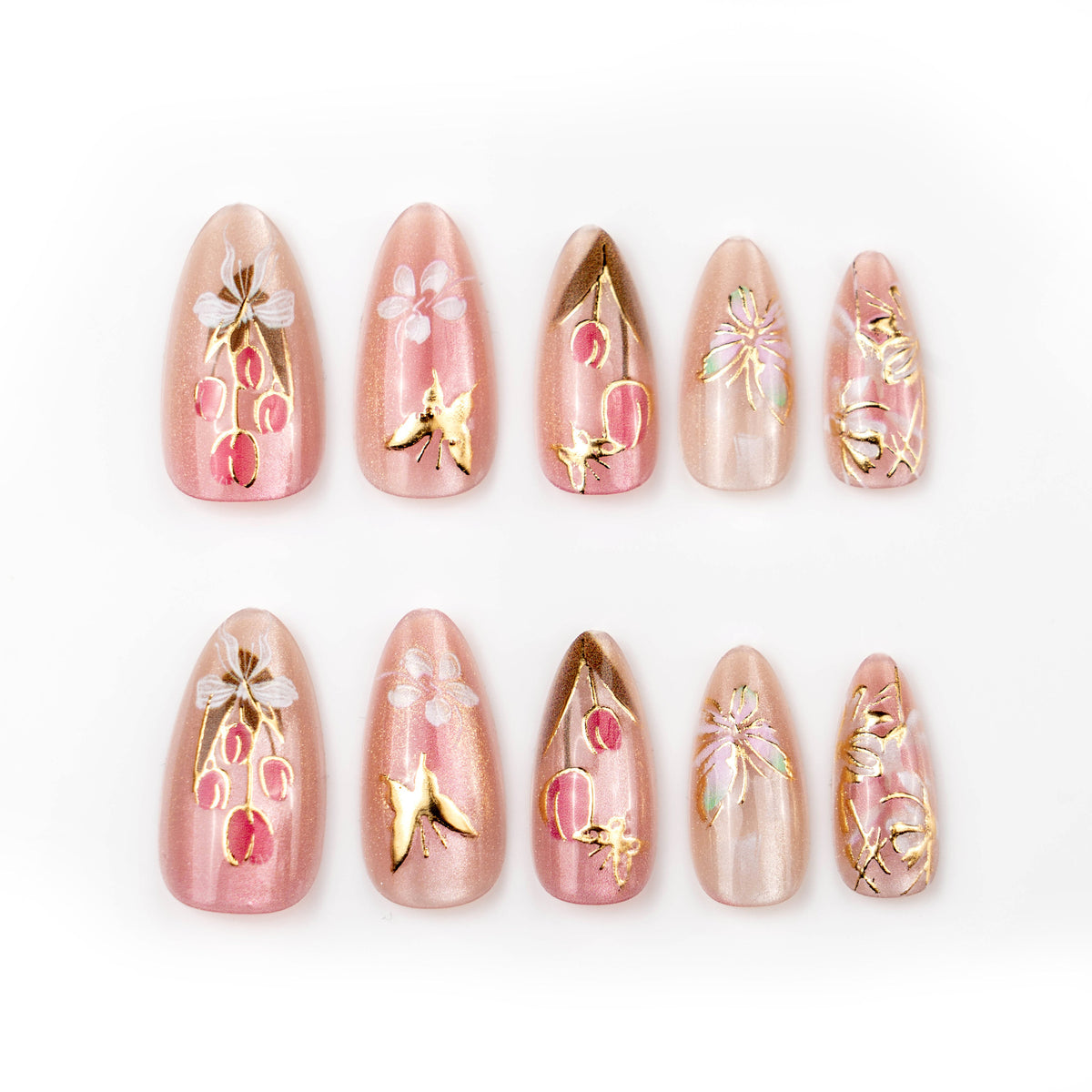 Artificail nail set with floral and golden accent Acalora