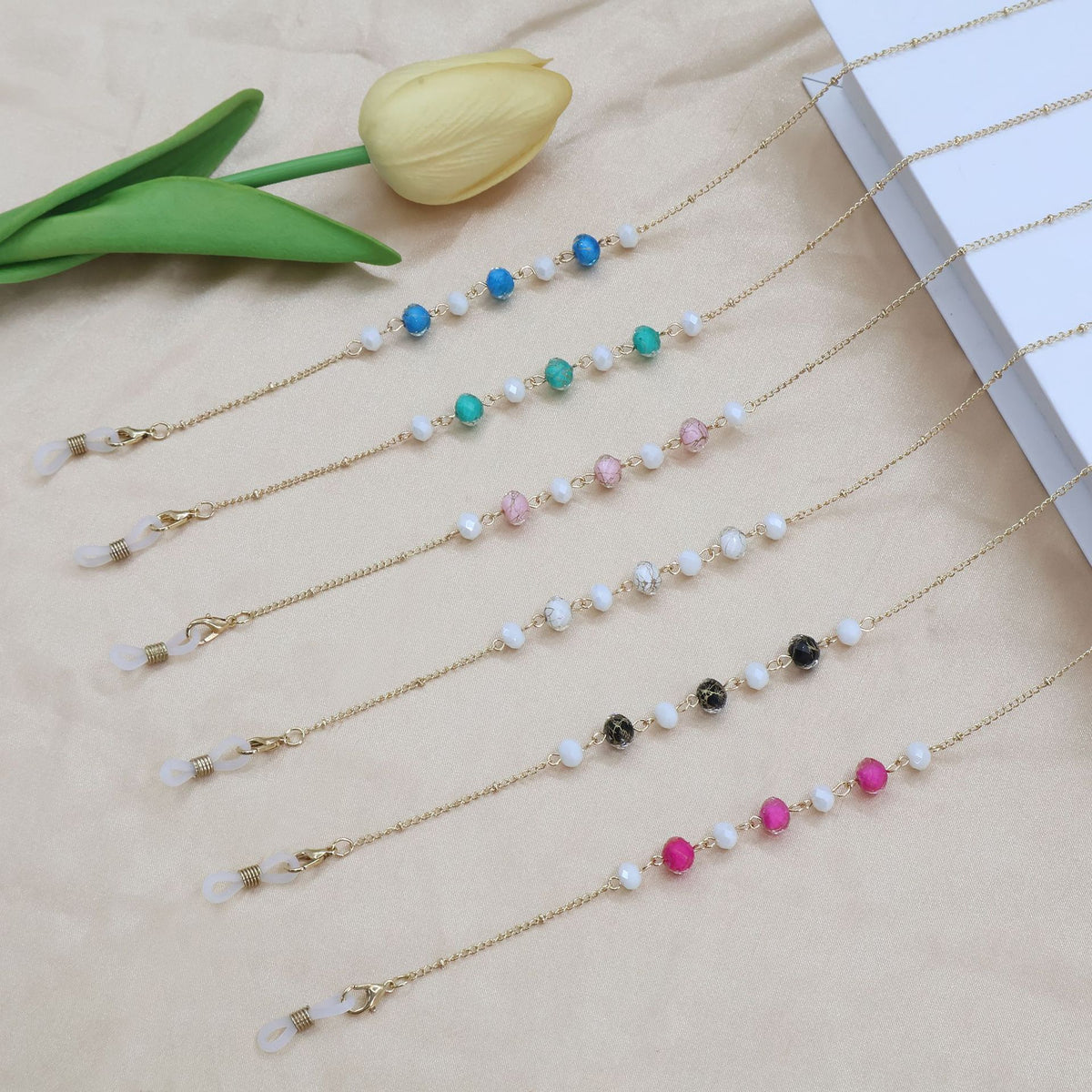 Fashionable Eyewear Chain Acalora