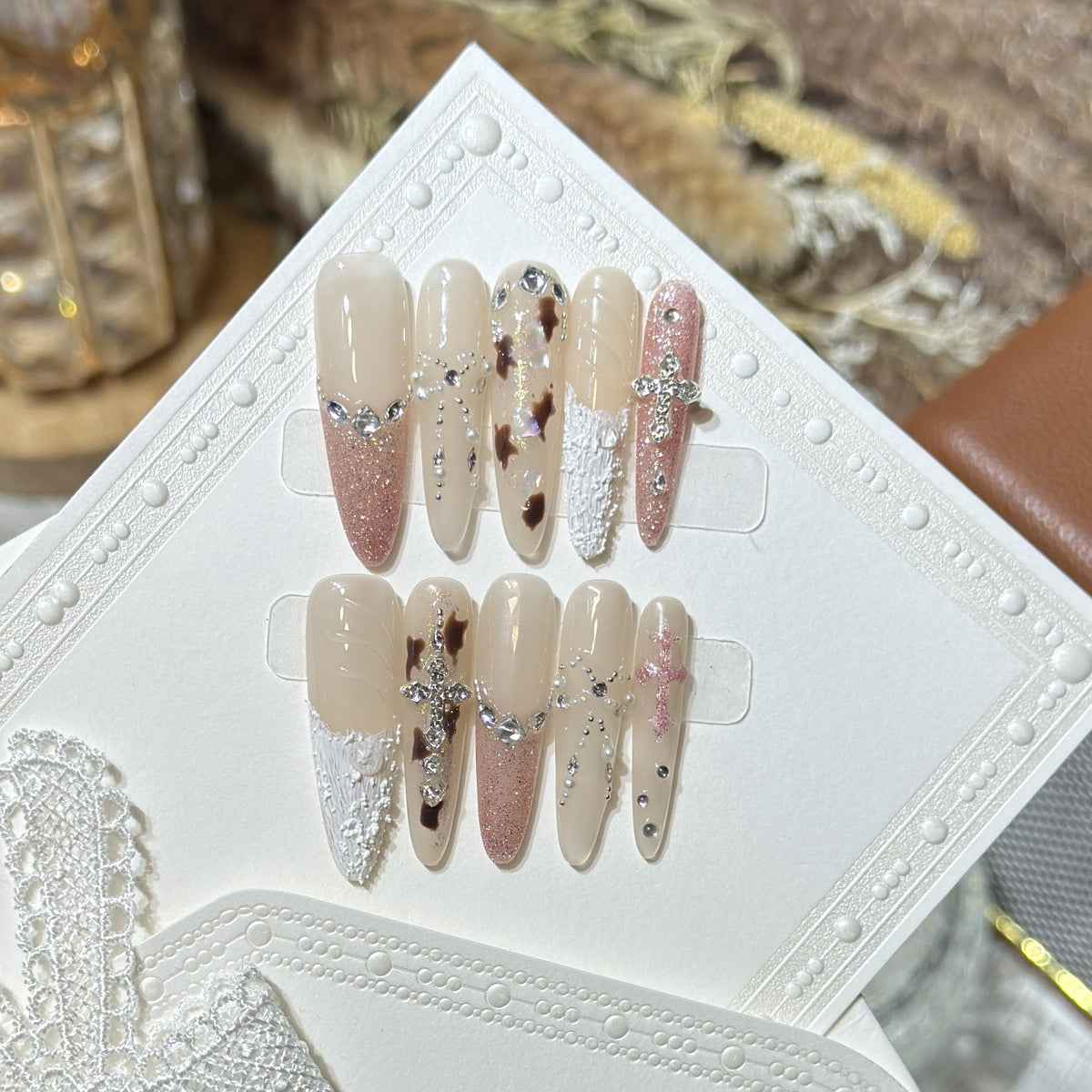 Glamorous Press-On Nail Art Kit with Innovative Design Elements Acalora