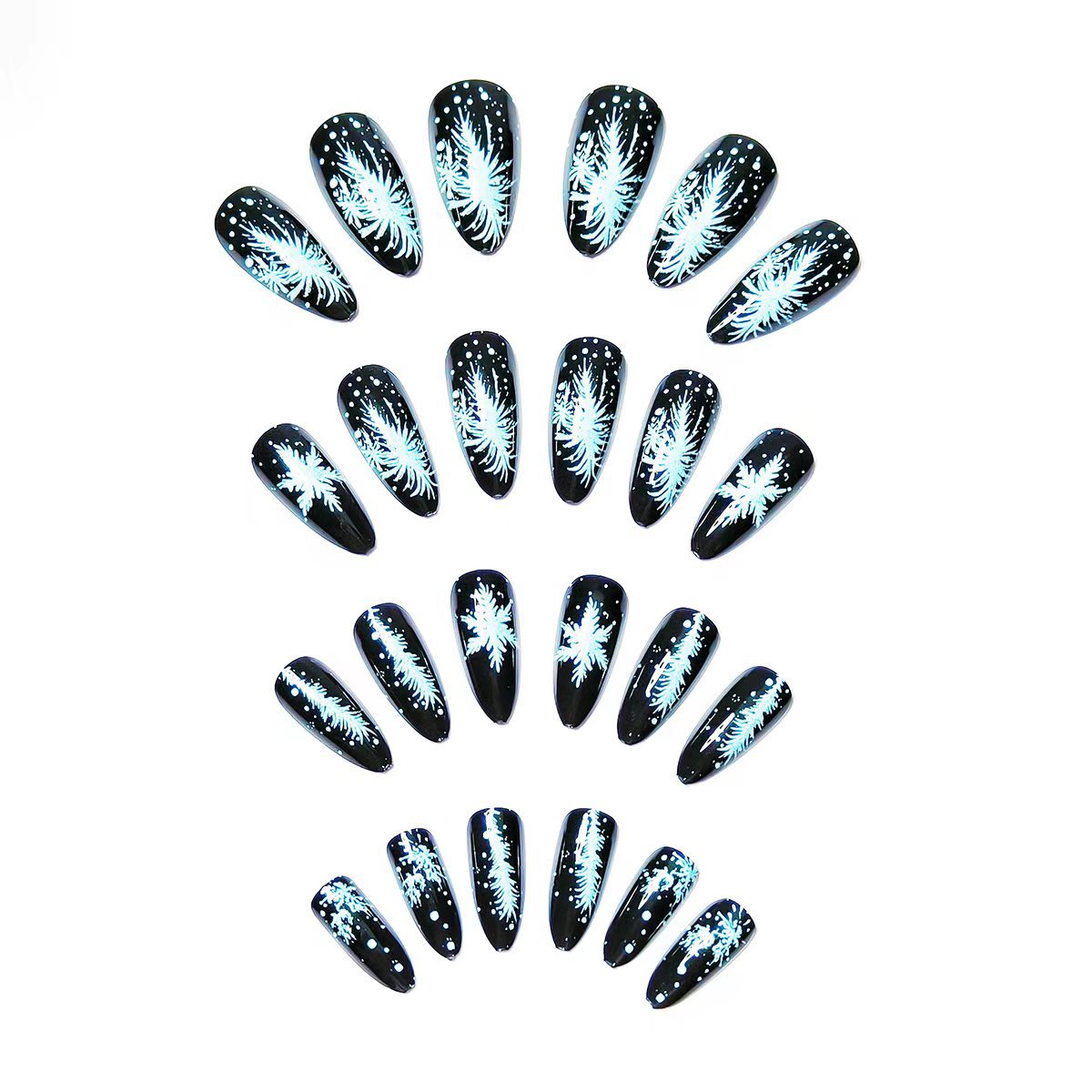 Elegant Winter-Themed Nail Art Acalora