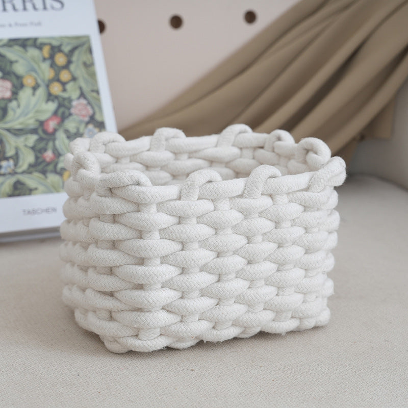 Storage basket with braided design Acalora