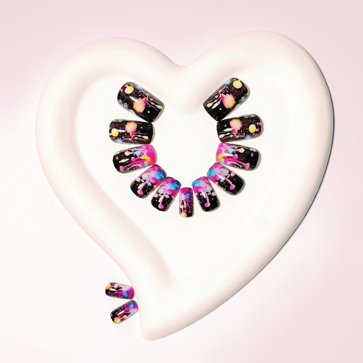 Artistic Splash Effect Nail Art Acalora