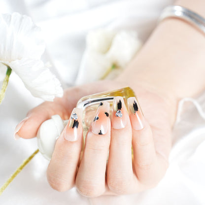 Artistic Heart-Adorned Press-On Nail Set Acalora