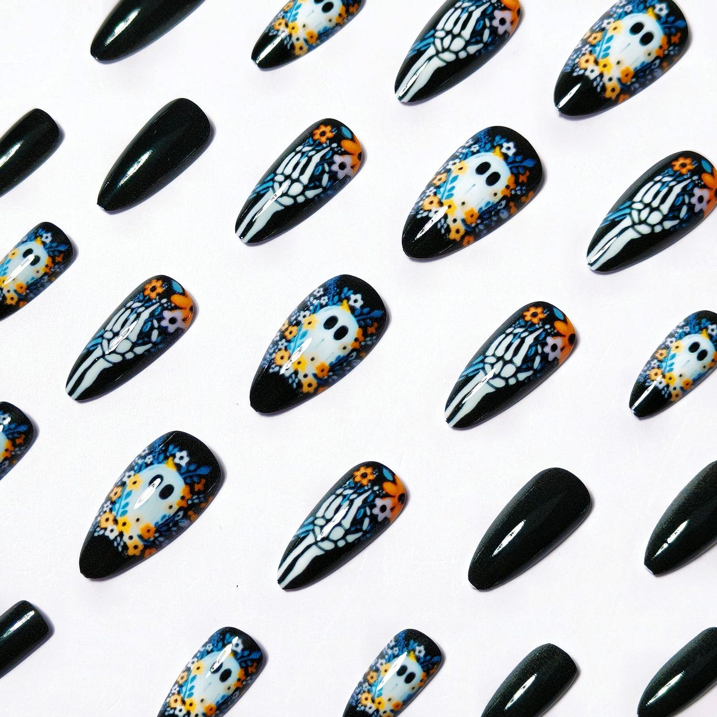 Artistic Nail Art Acalora