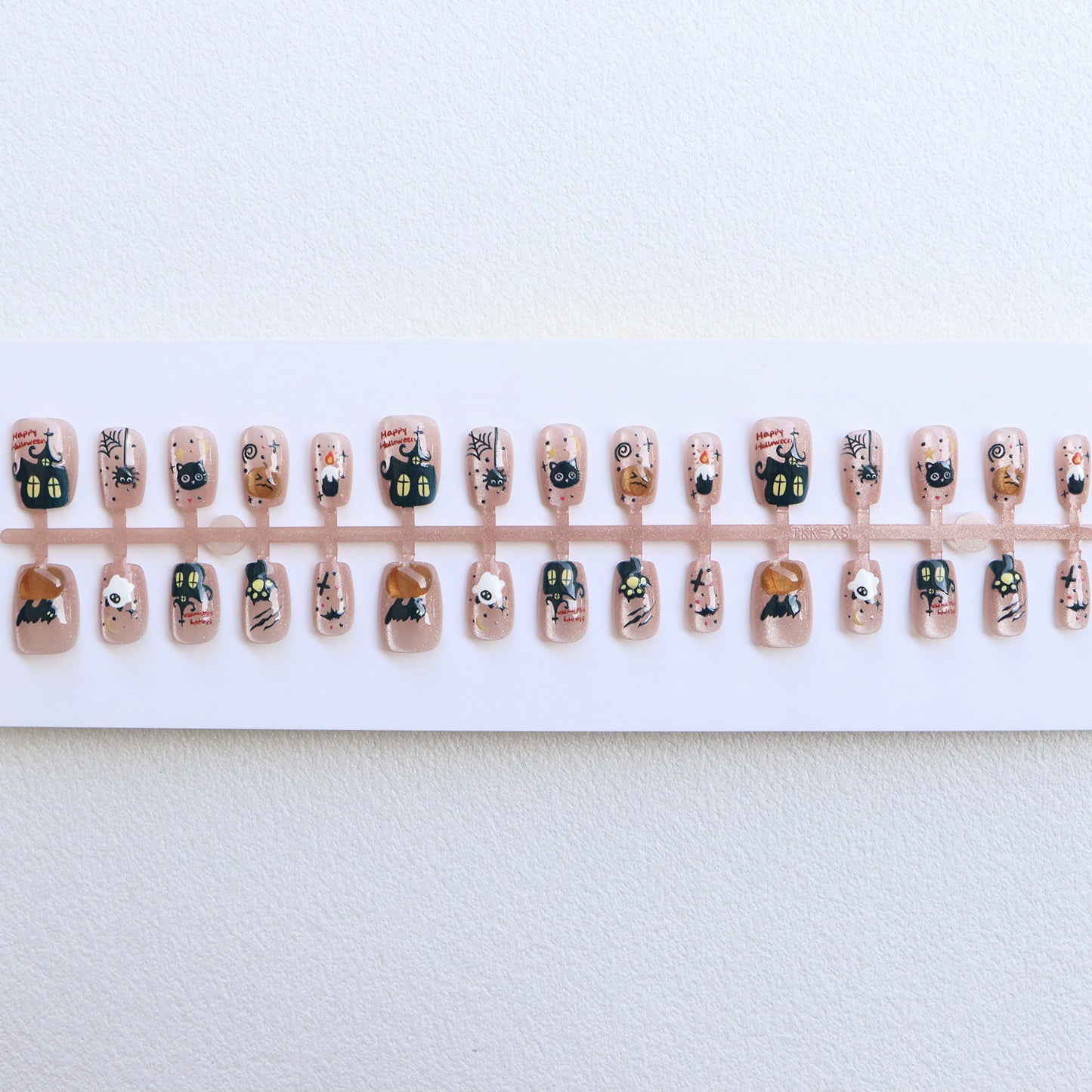 Creative Halloween-Themed Press-On Nail Art Set Acalora