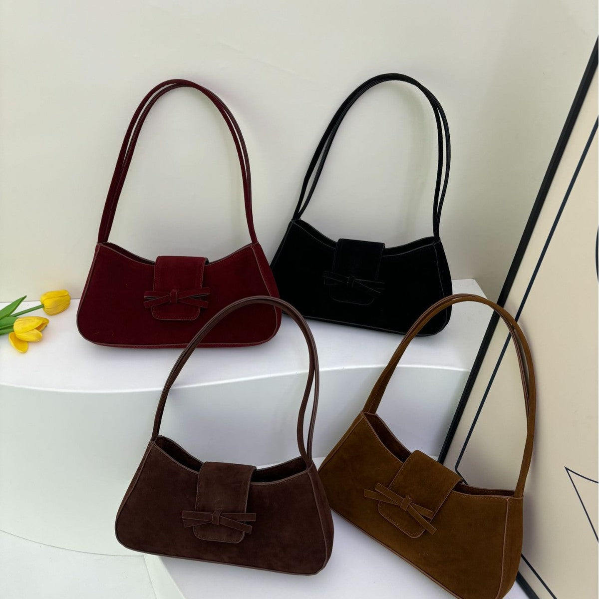 Elegant Bow-Detail Velvet Handbag Acalora
