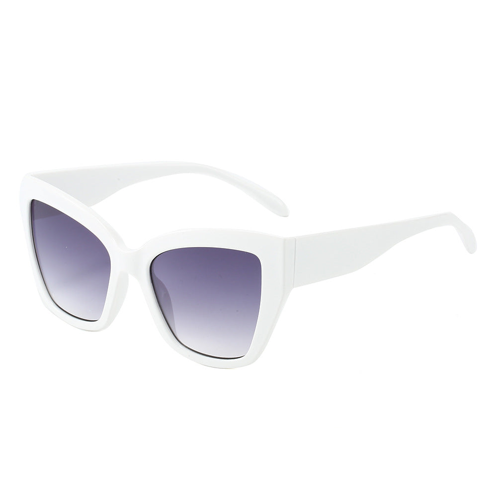 Women's Fashion Sunglasses in Trendy Tortoiseshell Design Bowlift
