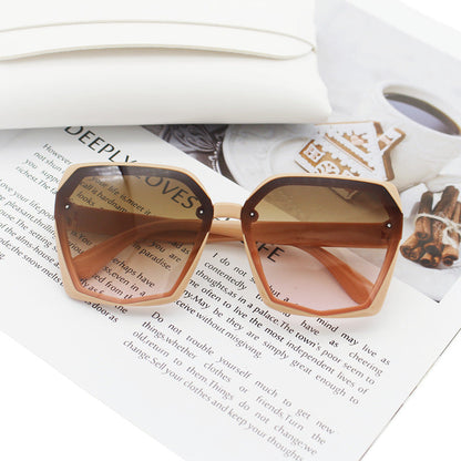 Ladies Designer Sunglasses in Elegant Hexagon Design Bowlift