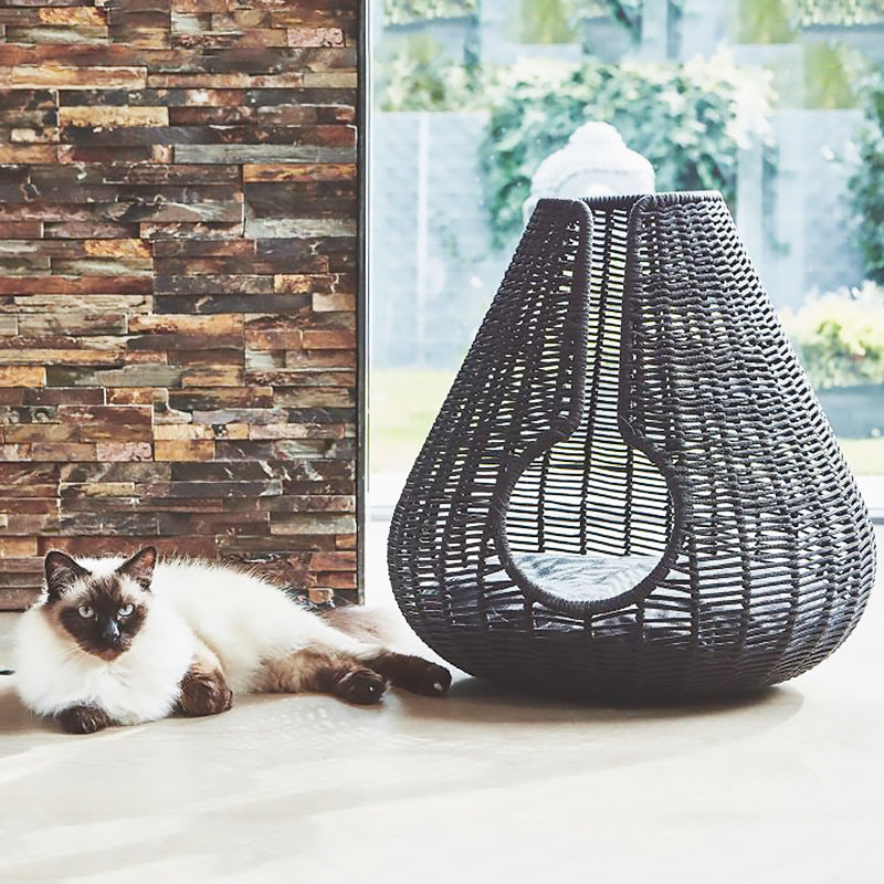 Basket with Elegant Design Acalora