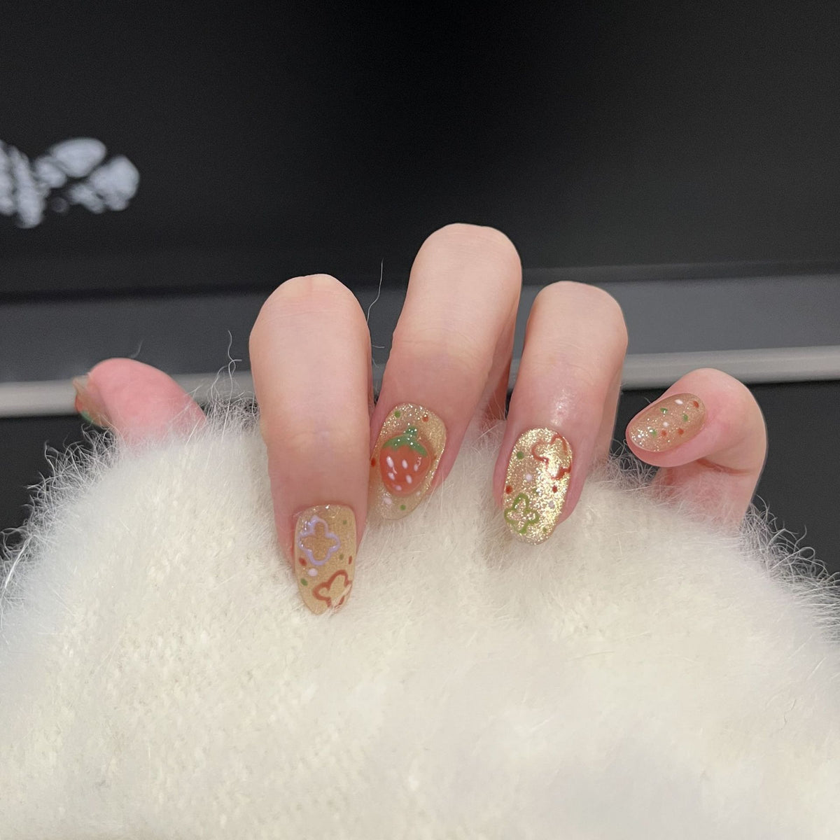 Artistic Strawberry-Themed Press-On Nail Set Acalora