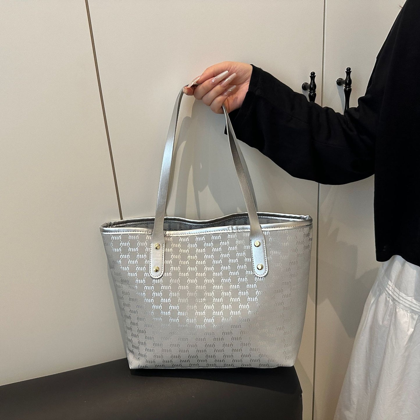 Classic Textured Tote Bag Acalora