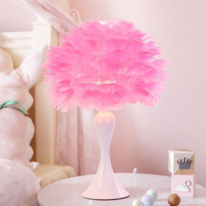Feather-Accented Table Lamp