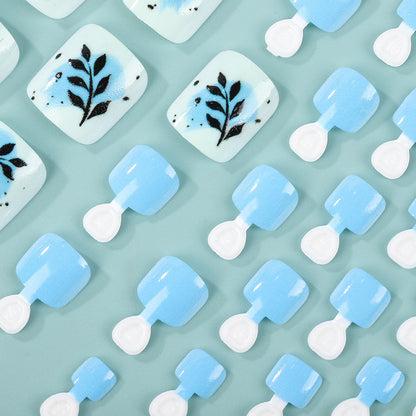 Stylish leaf design artificial nails Acalora