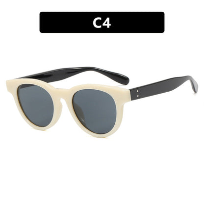 Ladies stylish sunglasses in trendy retro design Bowlift