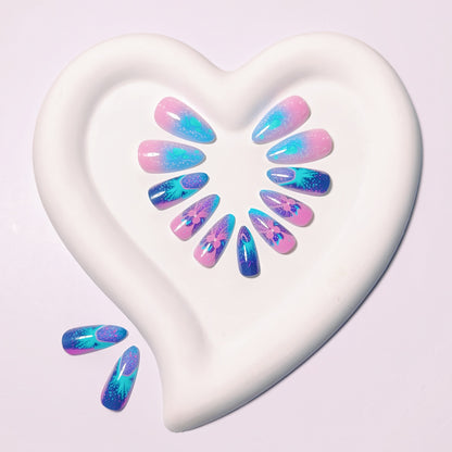 Artistic Jellyfish-Inspired Nail Art Acalora