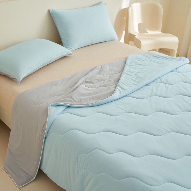 Ultra-soft cooling summer blanket – Lightweight Ice Crepe Comforter, breathable & machine washable climate blanket | Karnz