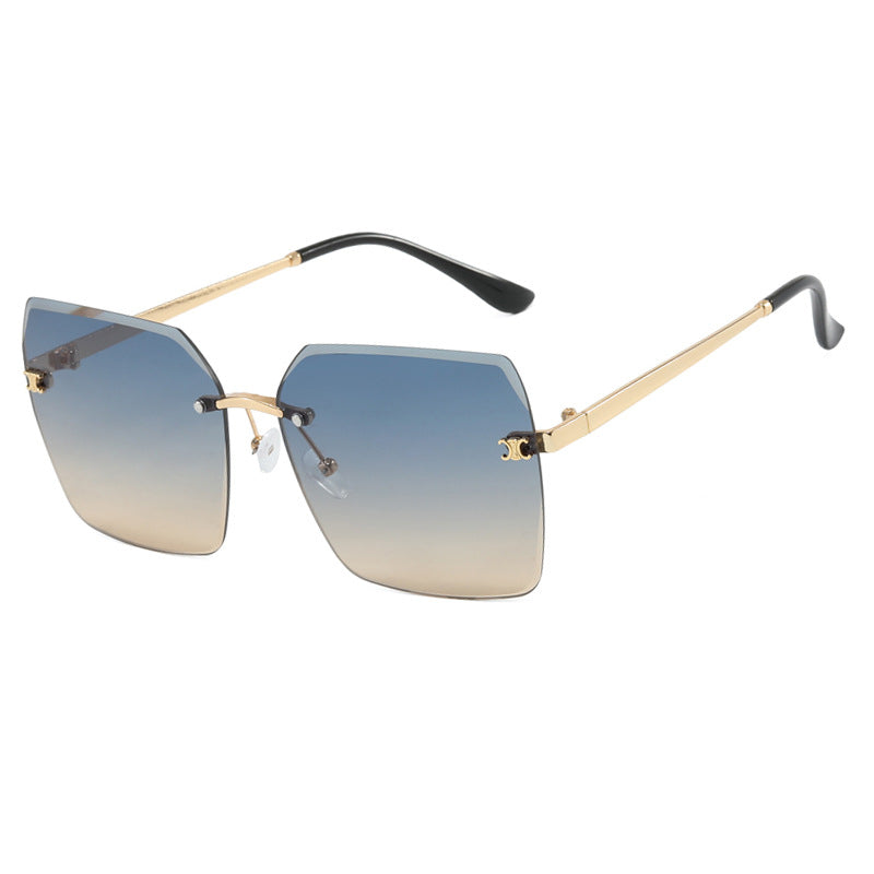 Women's square sunglasses in a modern design with a delicate metal frame Karnz