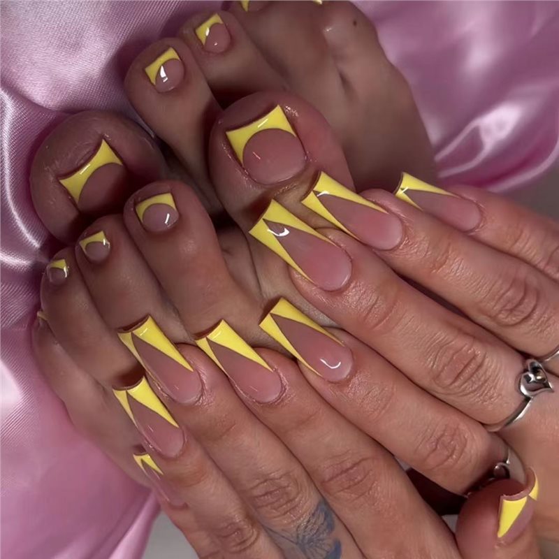 Geometric Nail Art Design Acalora