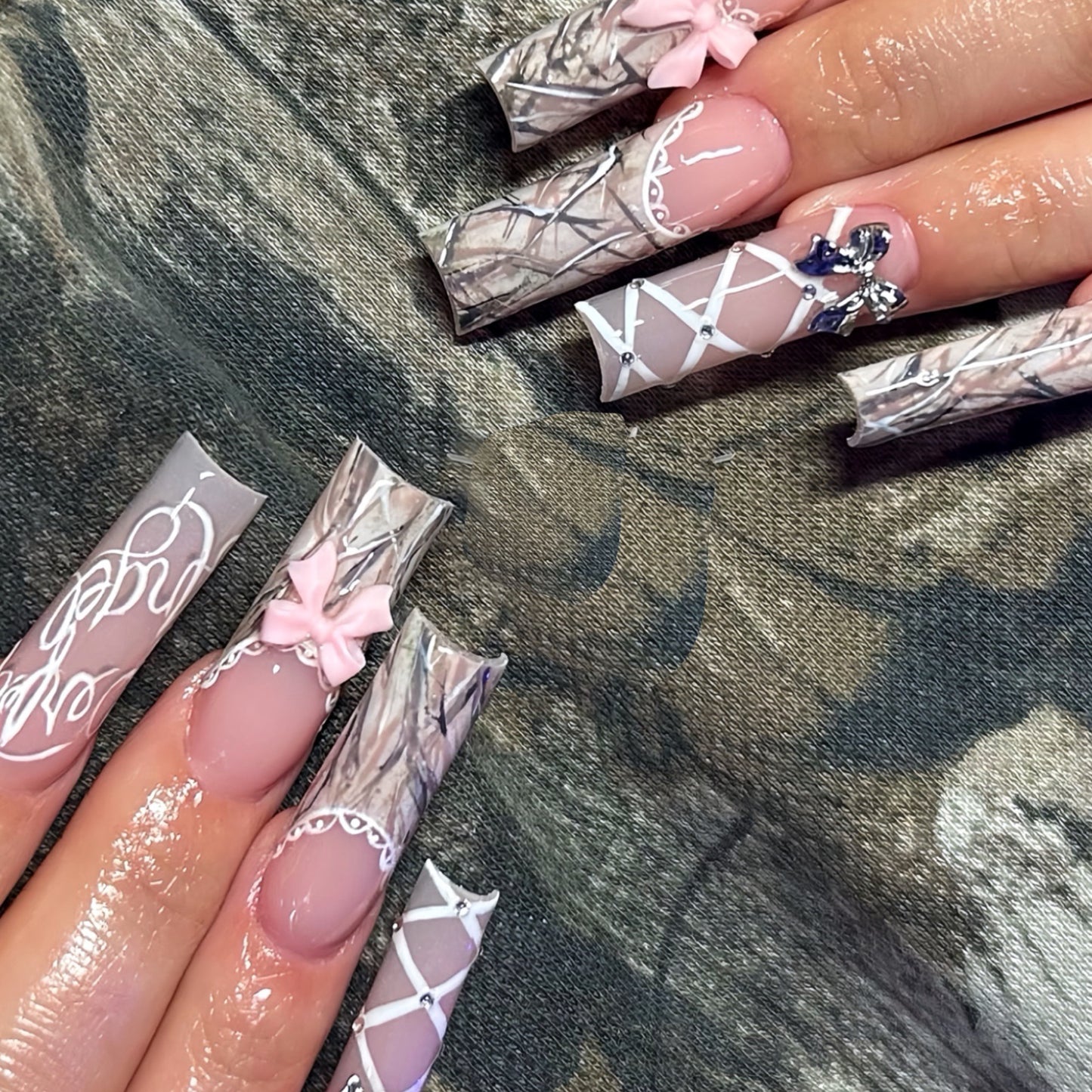 Decorative Long Press-On Nails Acalora