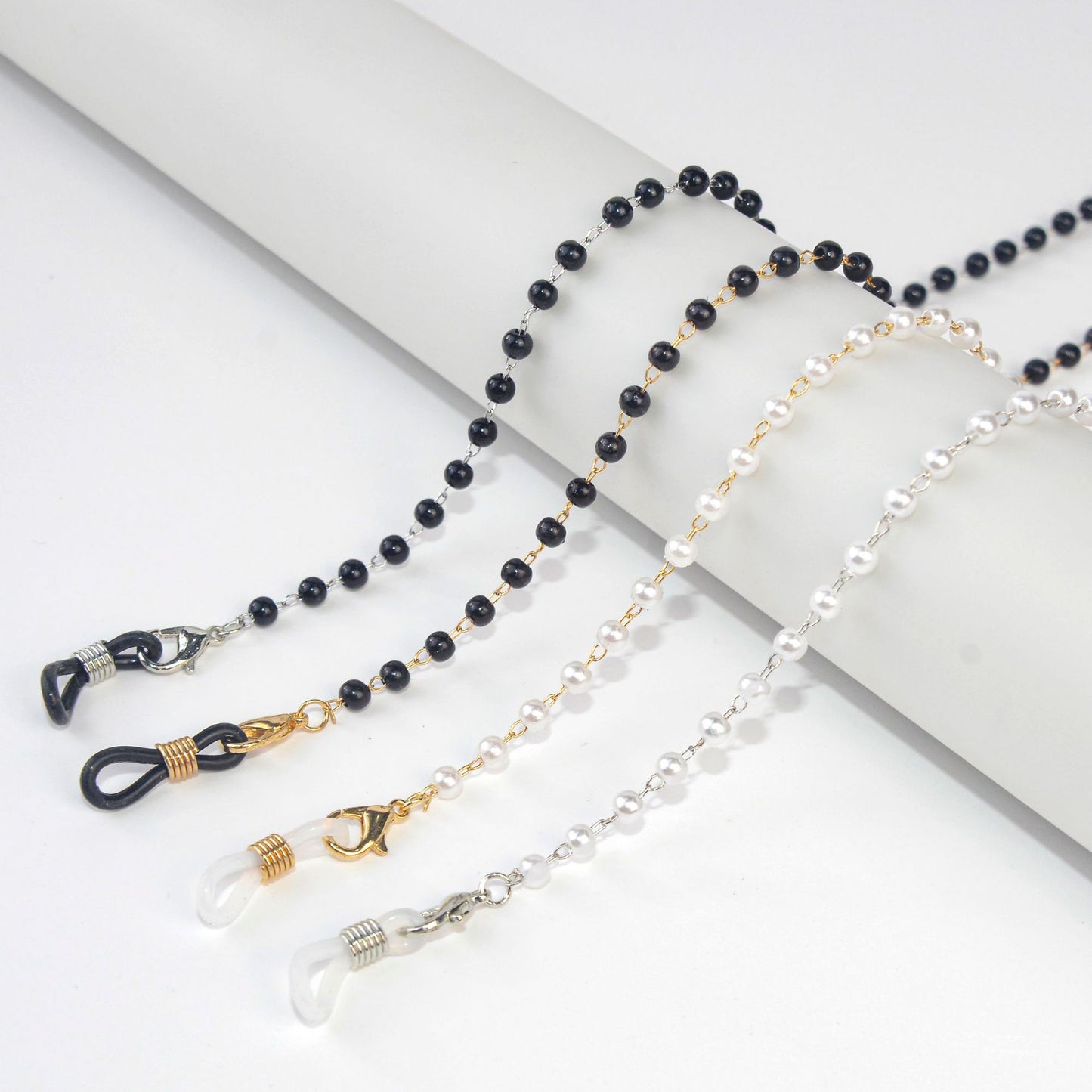 Stylish Beaded Eyewear Chain Acalora 1788164352