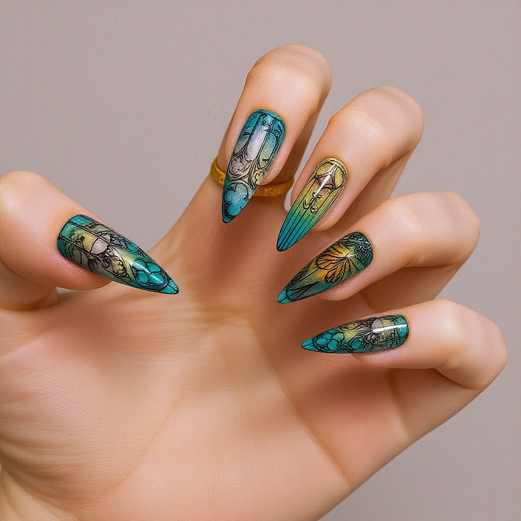 Artificial nails with glamorous glitter design and high gloss finish Acalora
