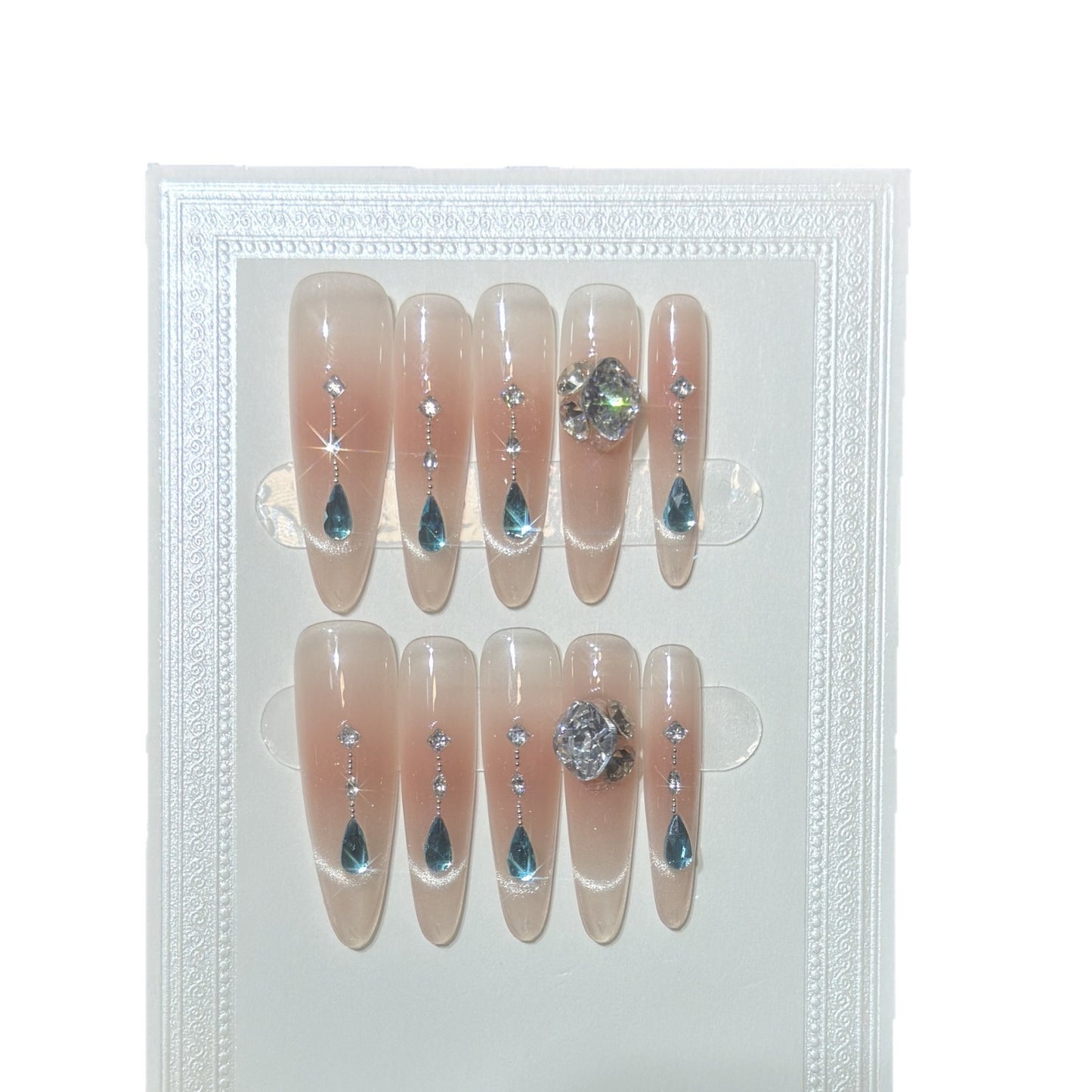 Glamorous Press-On Nail Art Set with Crystal Embellishments Acalora
