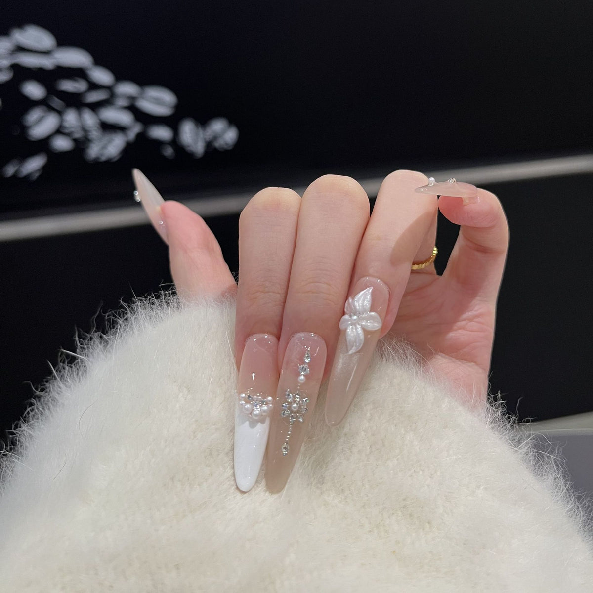 Ornate Press-On Nail Design Acalora