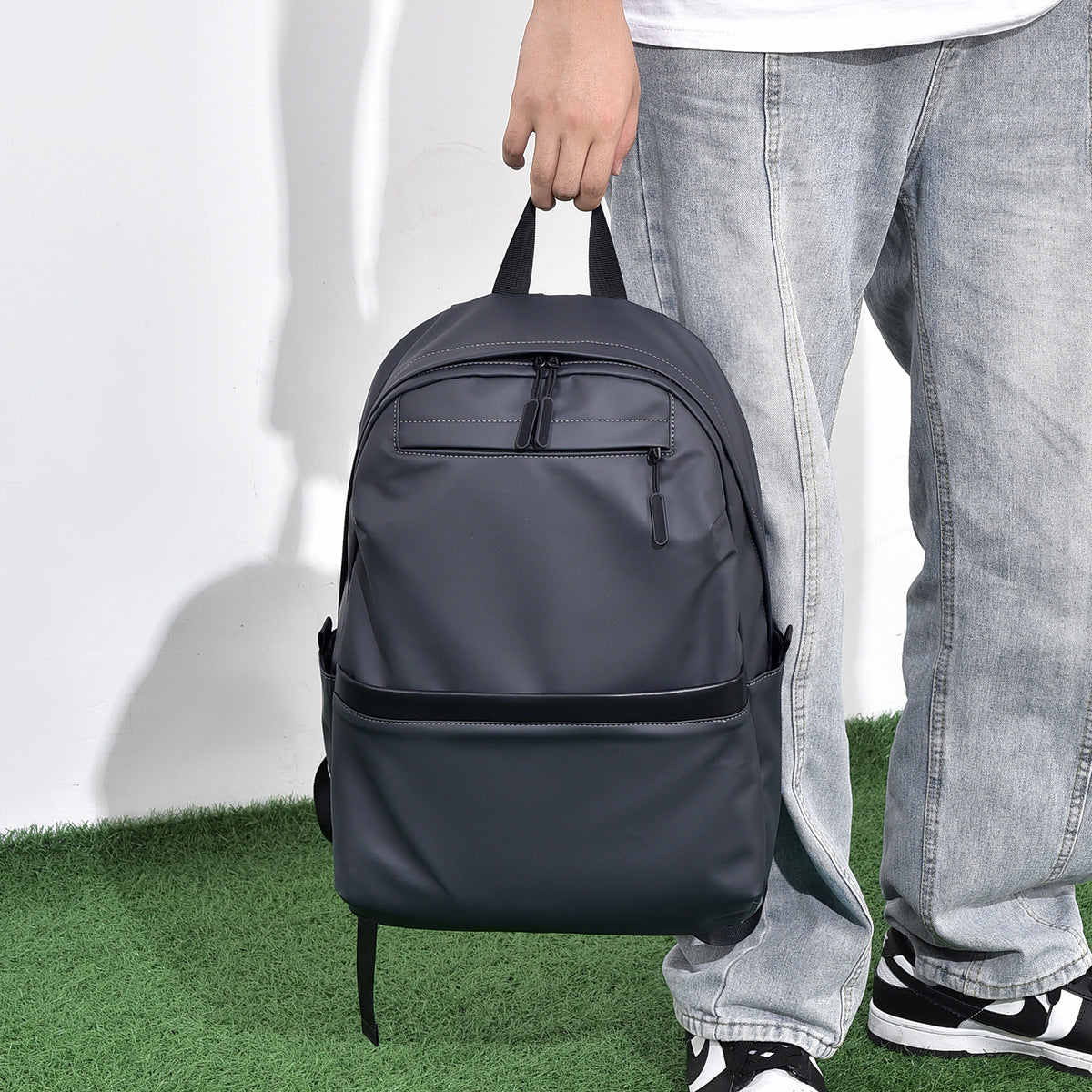 Water-Resistant Slim Daypack Acalora