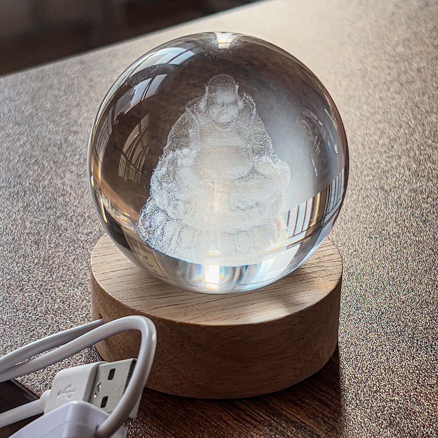 Skanto | Glowing Moon Crystal Ball