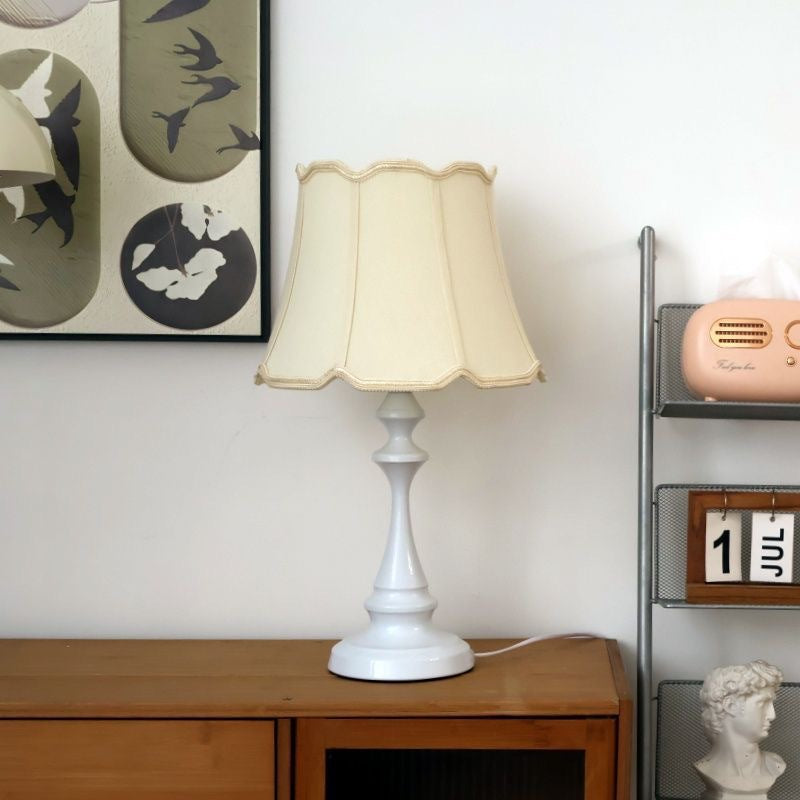 Vintage-Inspired Table Lamp
