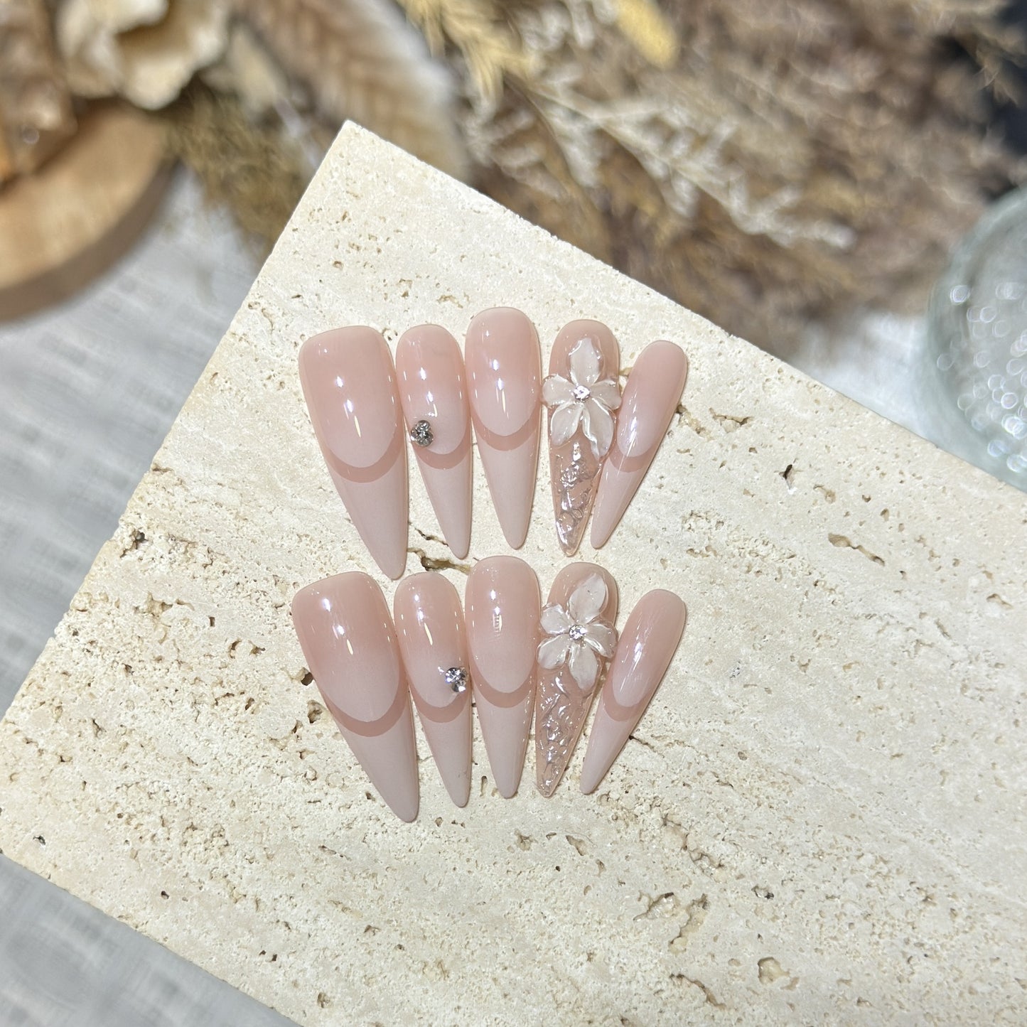 Elegant Stiletto Press-On Nail Art Set with Floral Accents Acalora