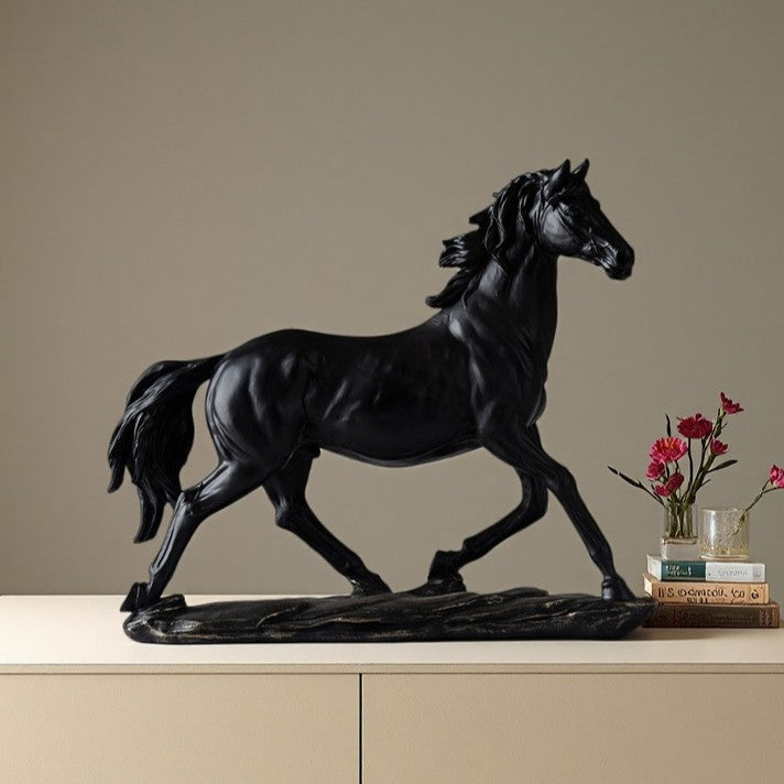 Horse statuette Acalora