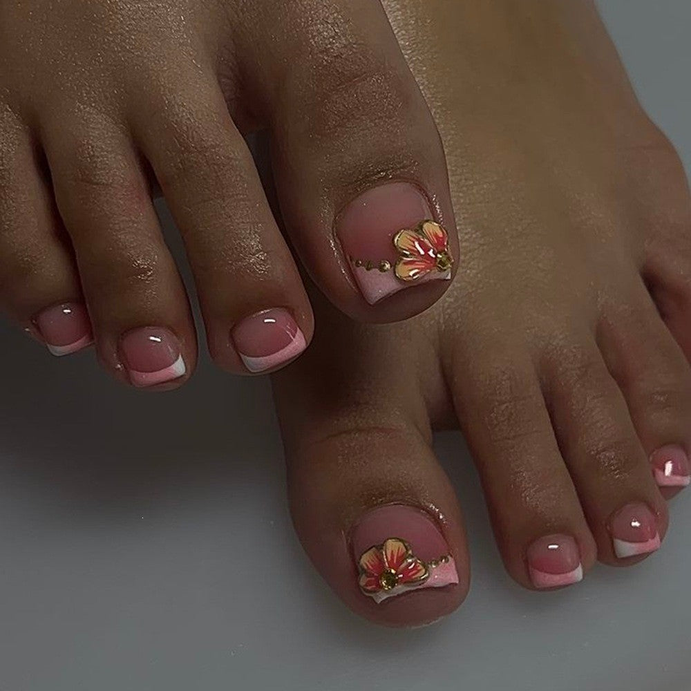 Artificial nails for elegant foot care Acalora