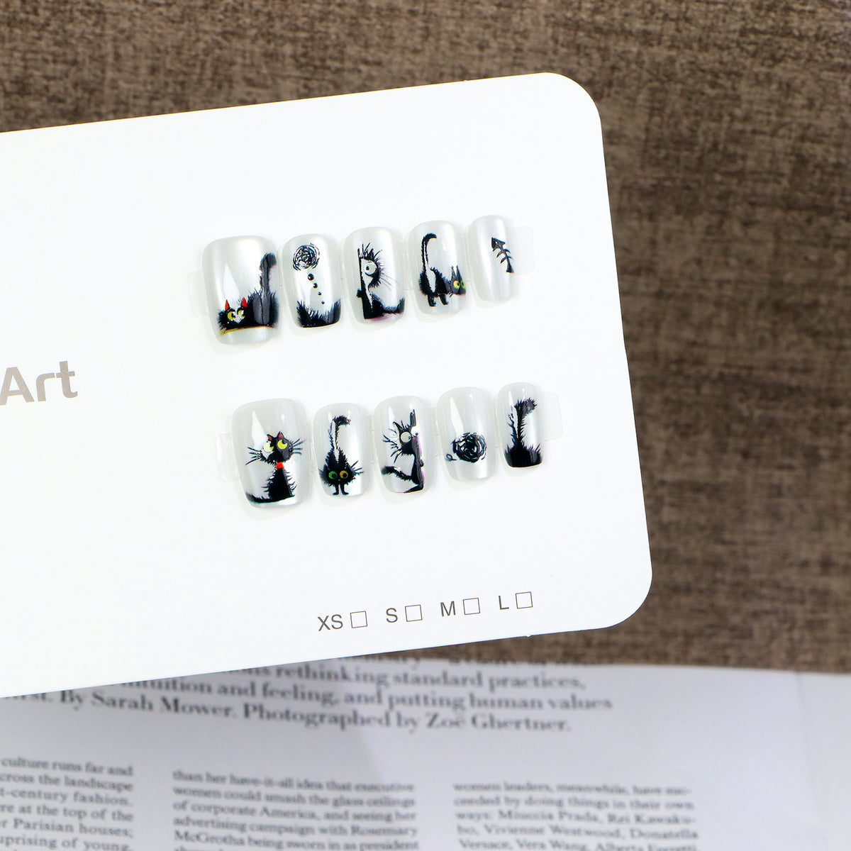 Whimsical Cat-Themed Press-On Nail Art Set Acalora