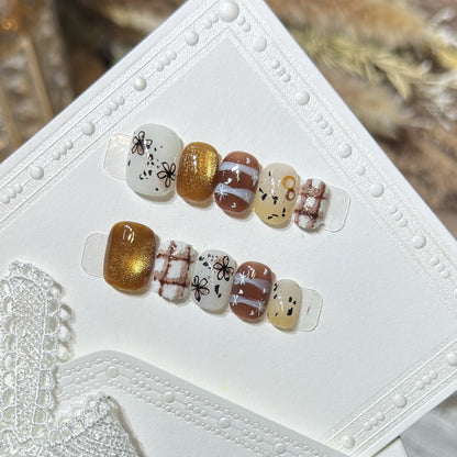 Artistic Press-On Nail Set with Unique Design Elements Acalora