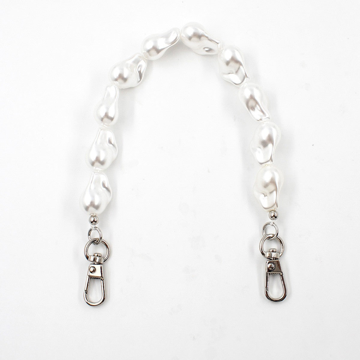 Elegant Beaded Eyewear Chain Acalora