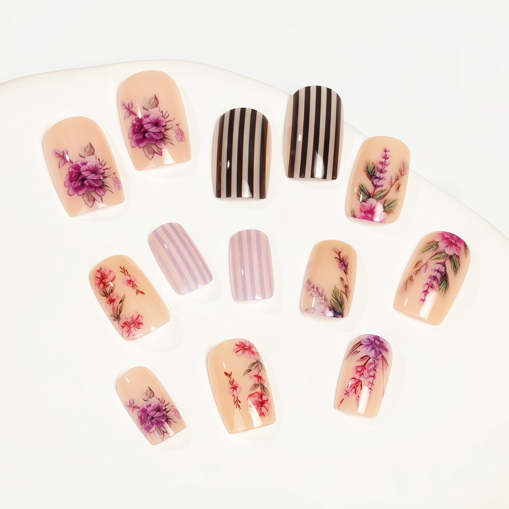 Artificial nails with floral and striped designs Acalora
