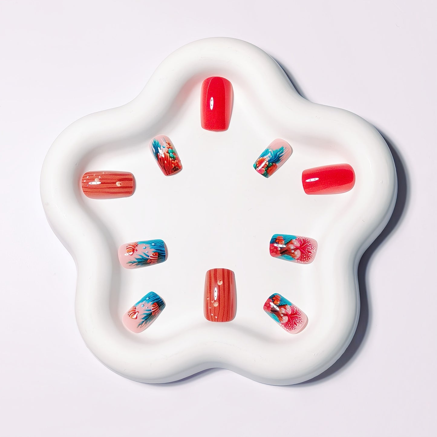 Artistic Underwater-Themed Nail Art Acalora